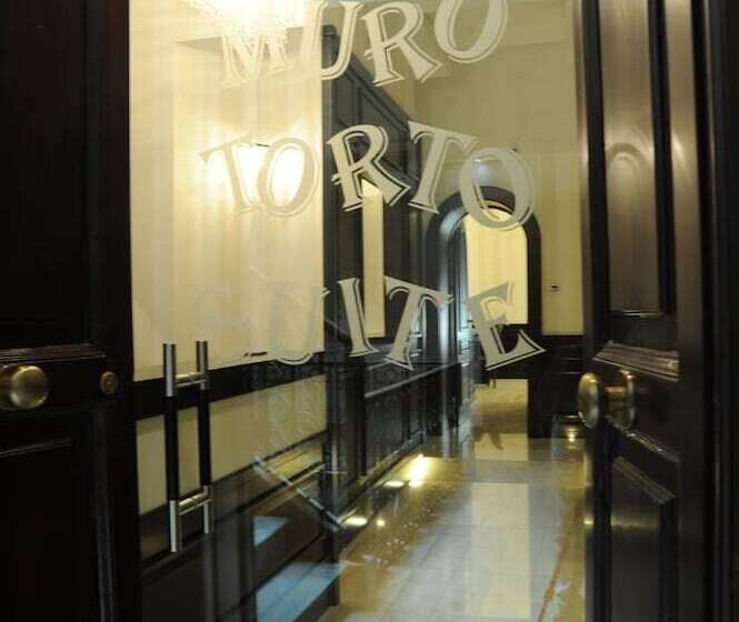 تختخواب و صبحانه Muro Torto Suite Struttura Sanificata Giornalmente Con Ozono E Prodotti Specifici Conformi Al Deca