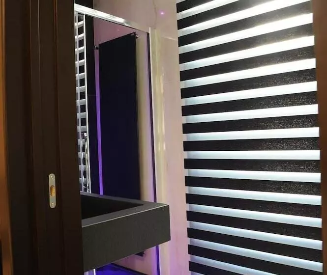 تختخواب و صبحانه Muro Torto Suite   Struttura Sanificata Giornalmente Con Ozono E Prodotti Specifici Conformi Al Deca