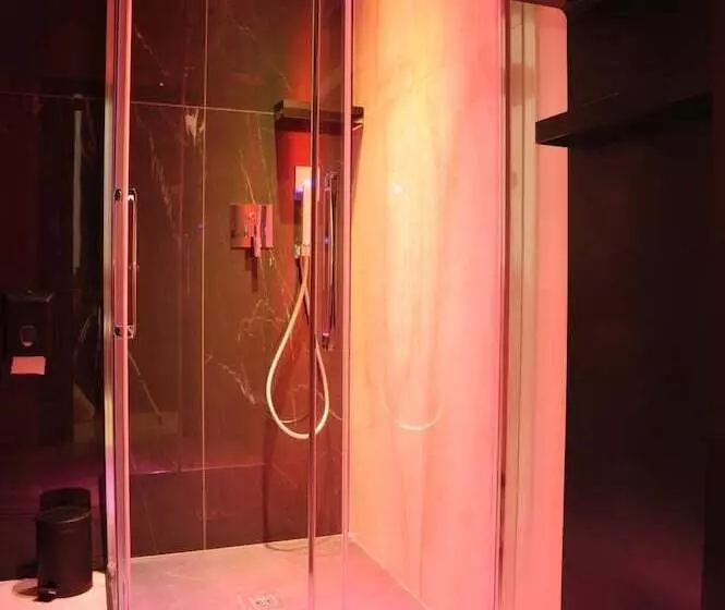 تختخواب و صبحانه Muro Torto Suite   Struttura Sanificata Giornalmente Con Ozono E Prodotti Specifici Conformi Al Deca