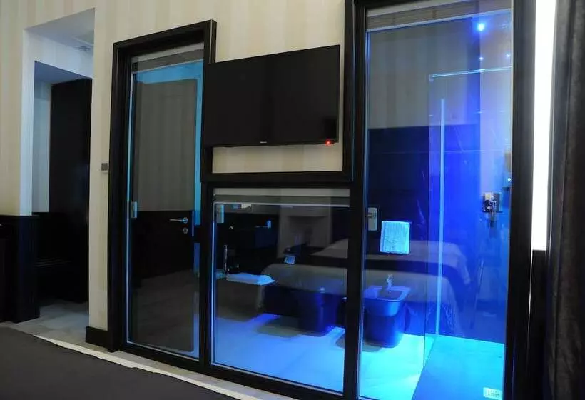 تختخواب و صبحانه Muro Torto Suite   Struttura Sanificata Giornalmente Con Ozono E Prodotti Specifici Conformi Al Deca