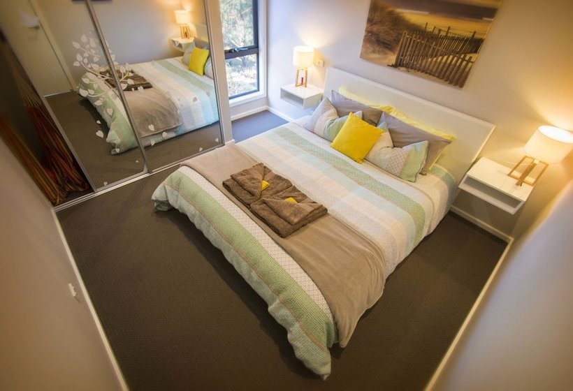 Coorong Cabins  Pelican Cabin