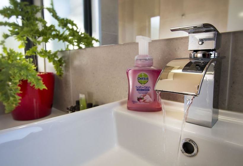 Coorong Cabins  Pelican Cabin