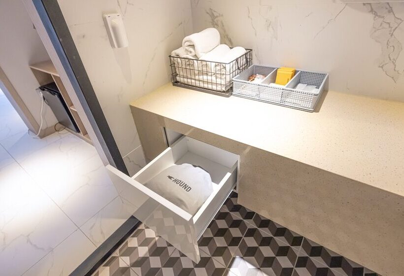 Hound Hotel Seomyeon Beomcheon