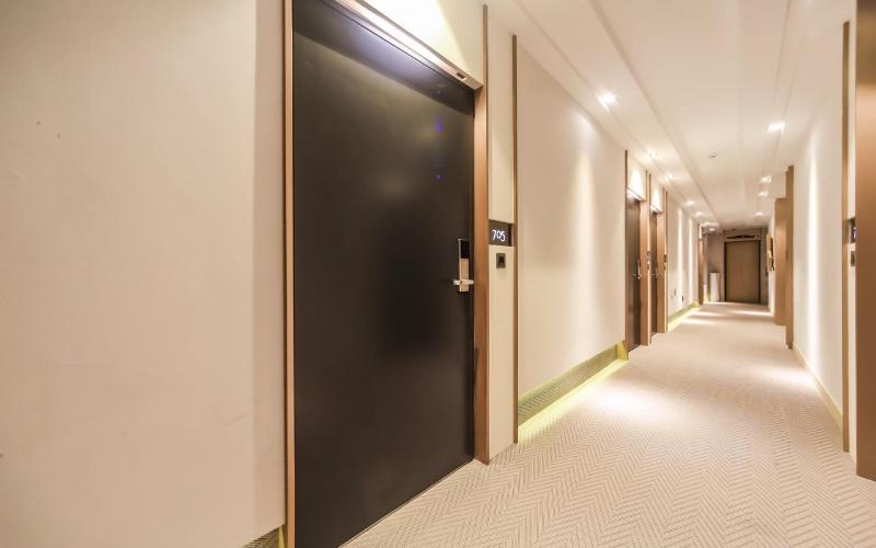 Hound Hotel Seomyeon Beomcheon