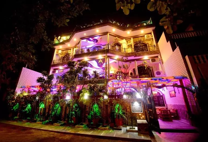 ホテル Aman Homestay, A Boutique