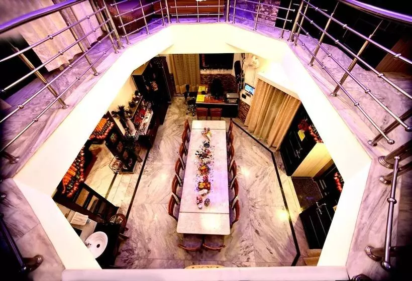 ホテル Aman Homestay, A Boutique