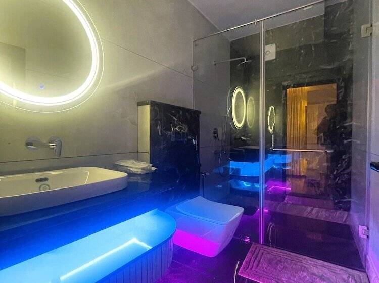 فندق Aman Homestay, A Boutique