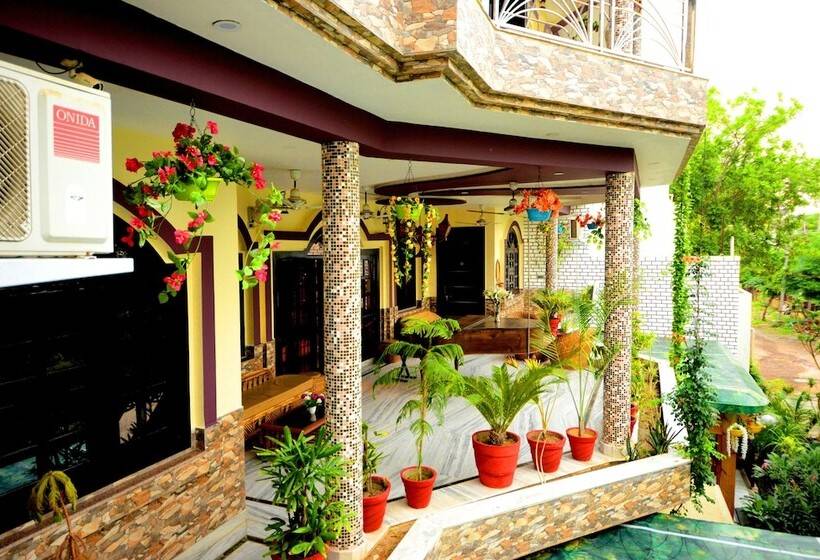 فندق Aman Homestay, A Boutique