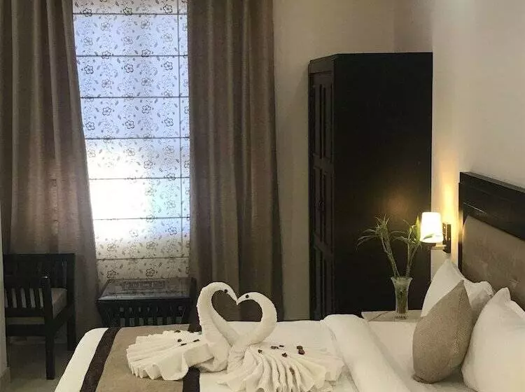 Hotel Bahia Heights