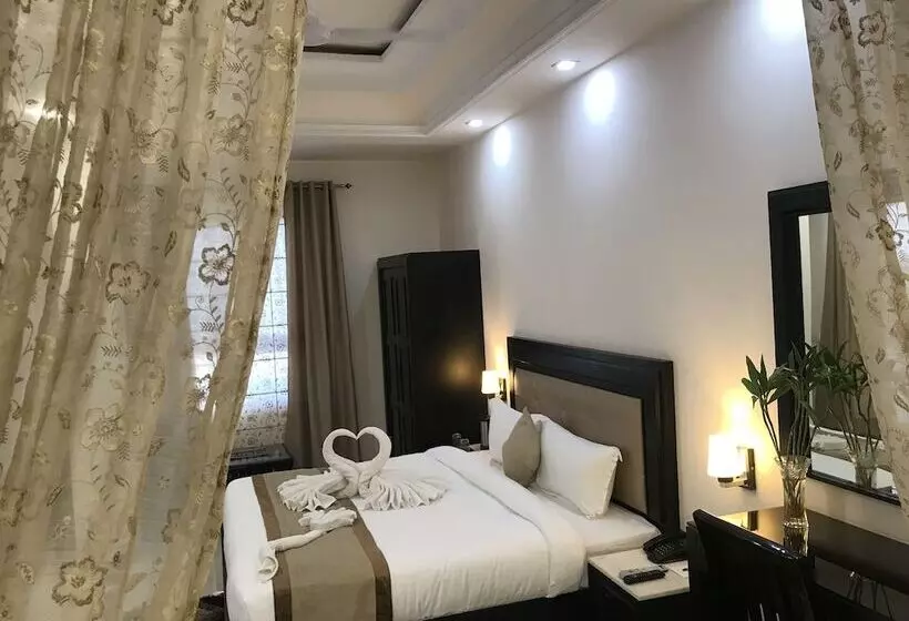 Hotel Bahia Heights