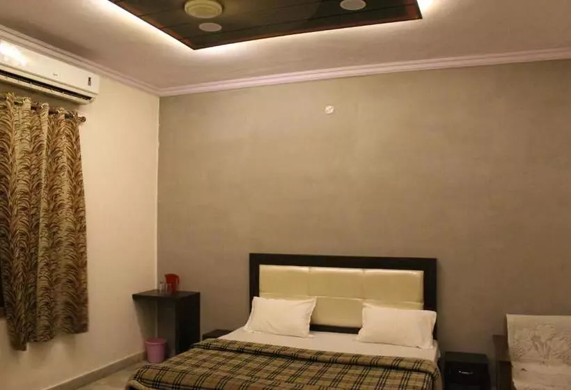 Hotelli Maharana Palace