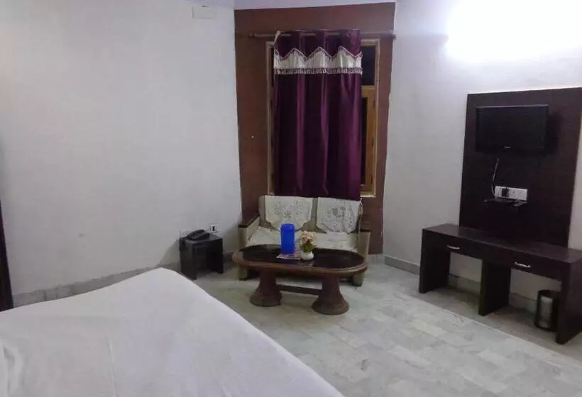 Hotelli Maharana Palace
