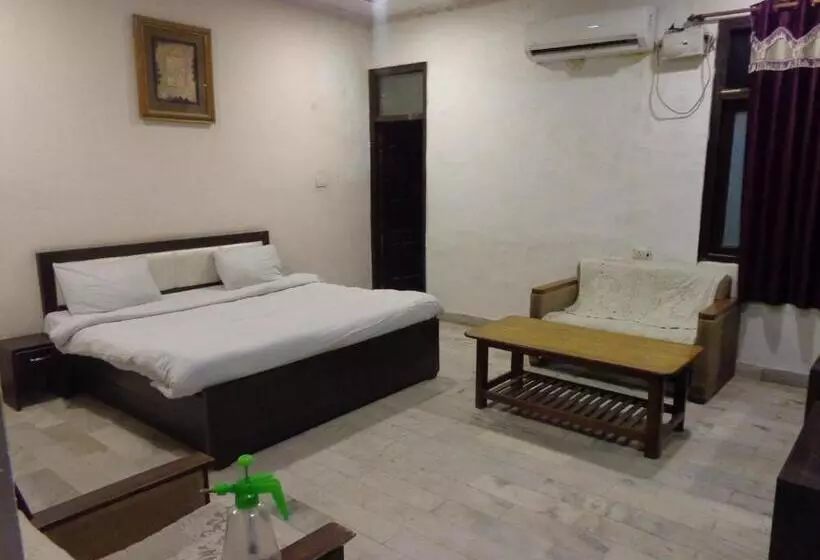 Hotelli Maharana Palace