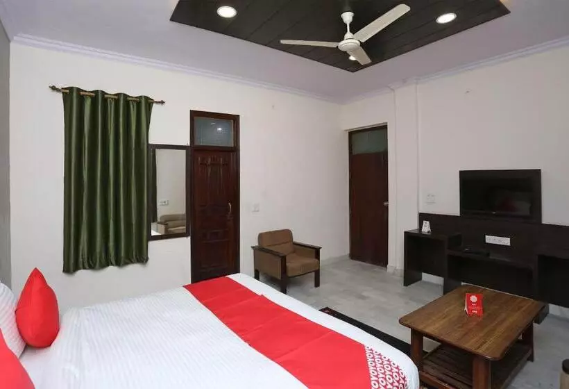 Hotelli Maharana Palace