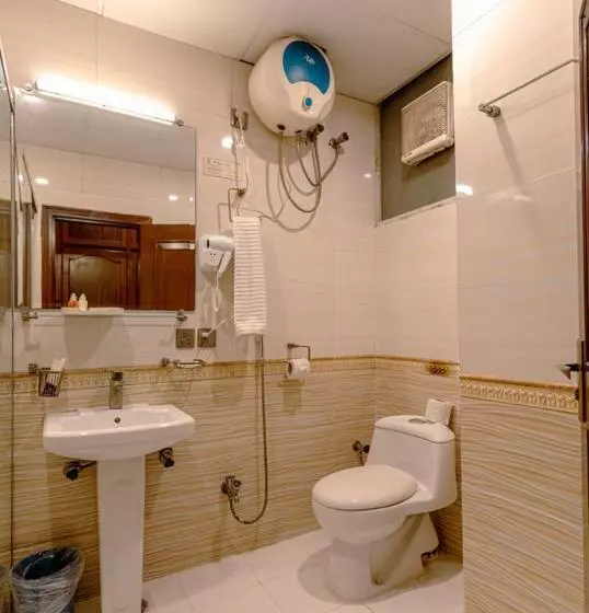 هتل Shelton S Rezidor Peshawer