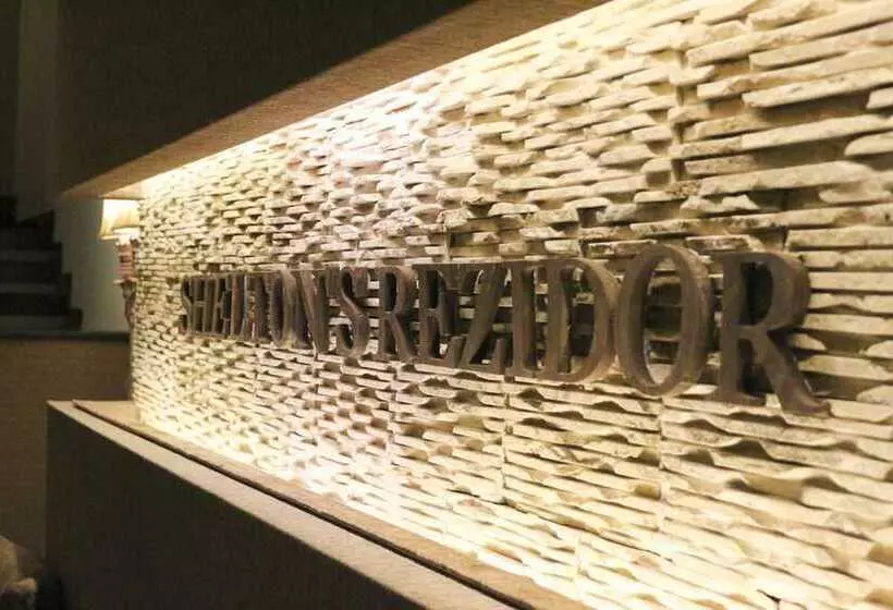 هتل Shelton S Rezidor Peshawer