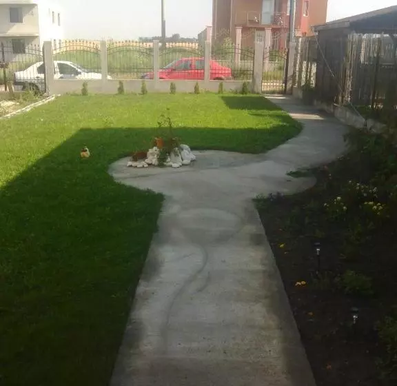 پانسیون Casa Noastra