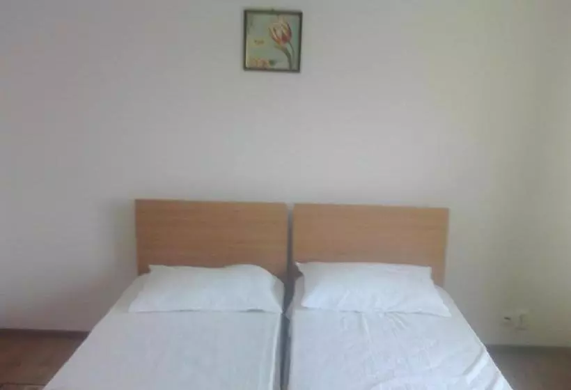 پانسیون Casa Noastra