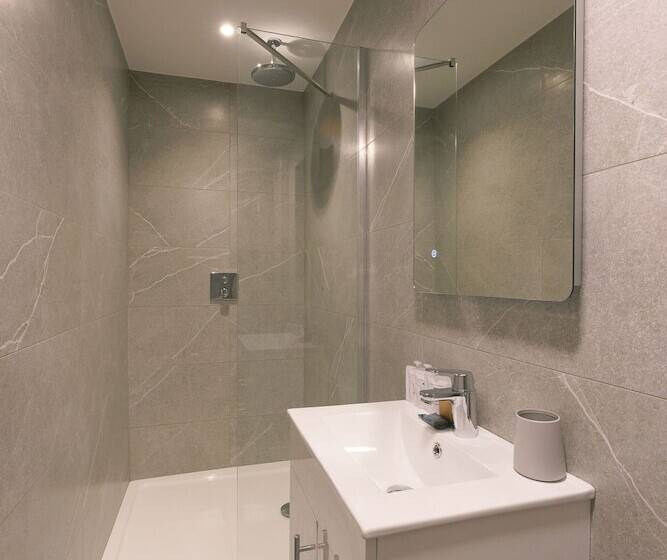 פנסיון Kingston S Townhouse