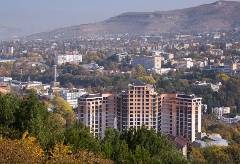 Green Resort Hotel & Spa