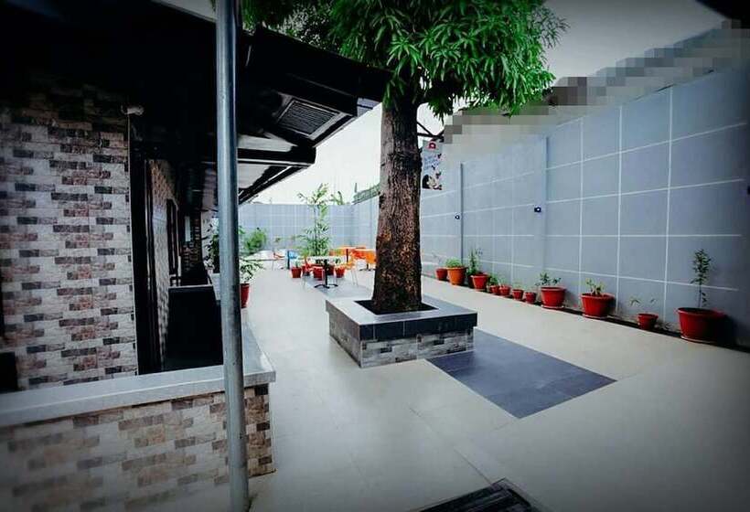 Halfway House Hostel Mactan Cebu Airport