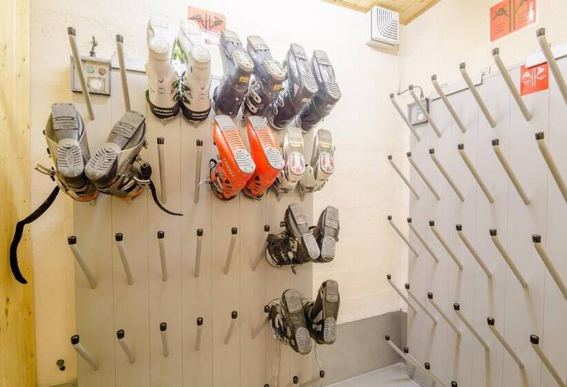 هتل Albergo Genzianella