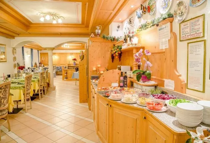 ホテル Albergo Genzianella