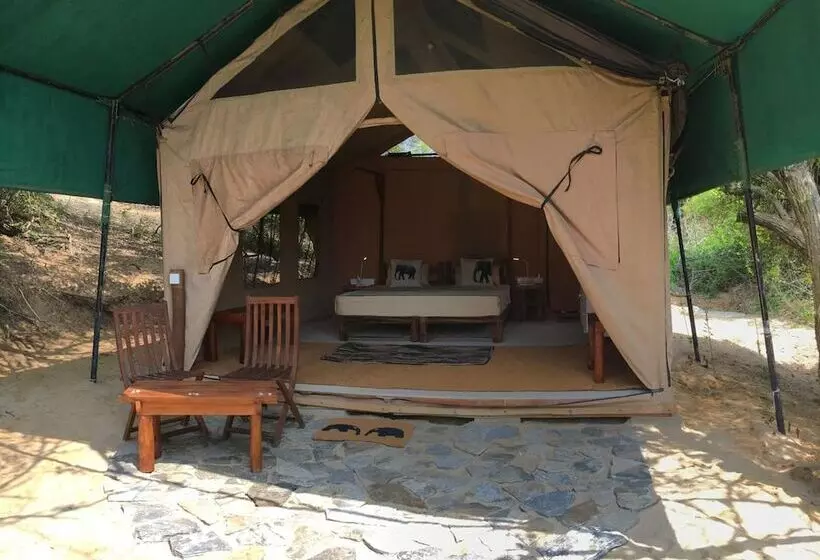 Hotelli Back Of Beyond Dune Camp Yala
