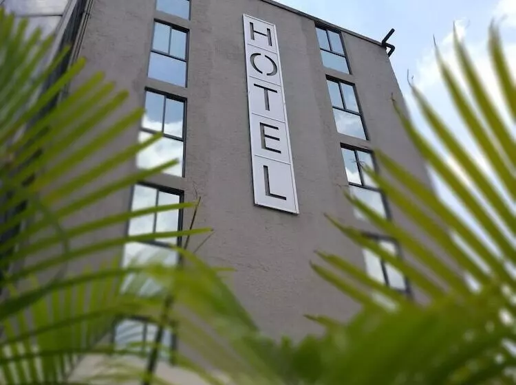 Hotel Delf Inn