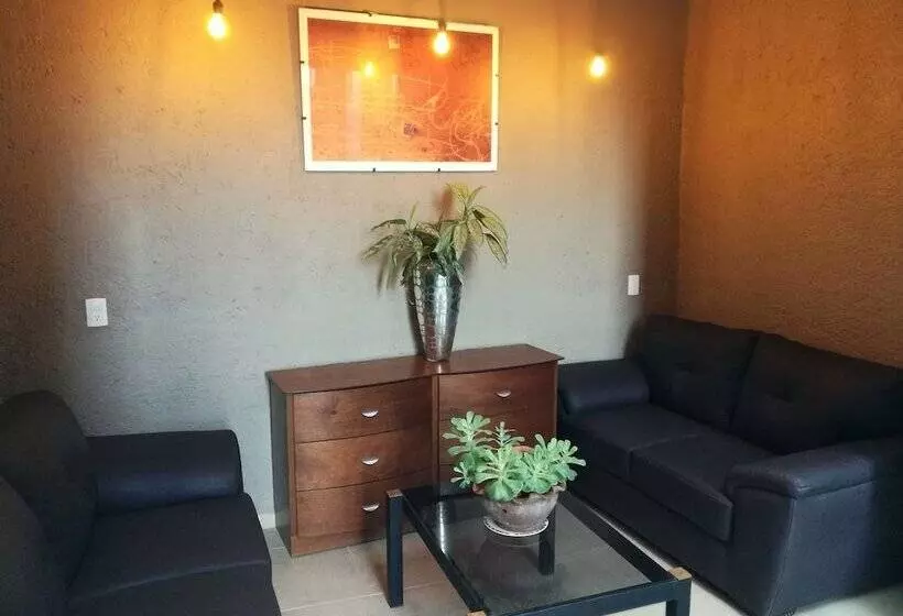 Hotel Delf Inn