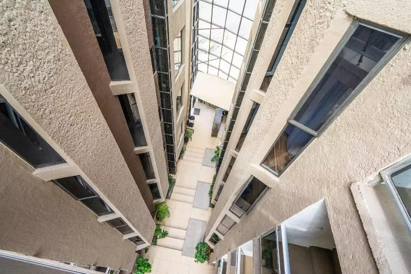 Hotel Delf Inn