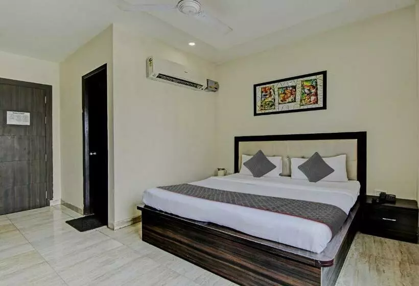 Hotelli Super Townhouse Grand Inn