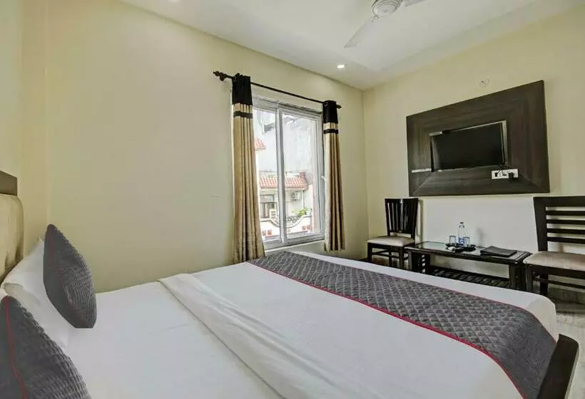 Hotelli Super Townhouse Grand Inn