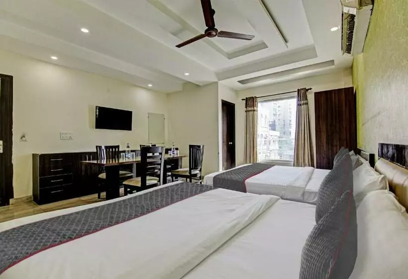 Hotelli Super Townhouse Grand Inn