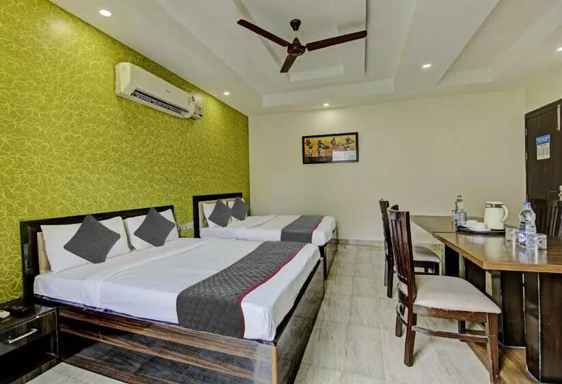 Hotelli Super Townhouse Grand Inn