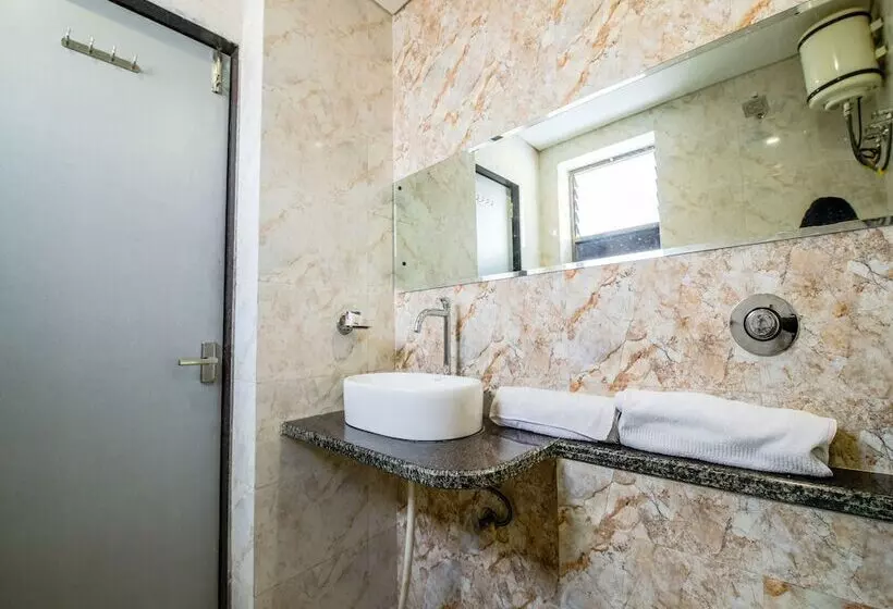 ホテル Jeelan Palace