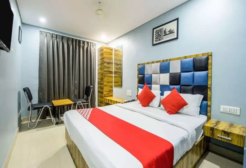 ホテル Jeelan Palace