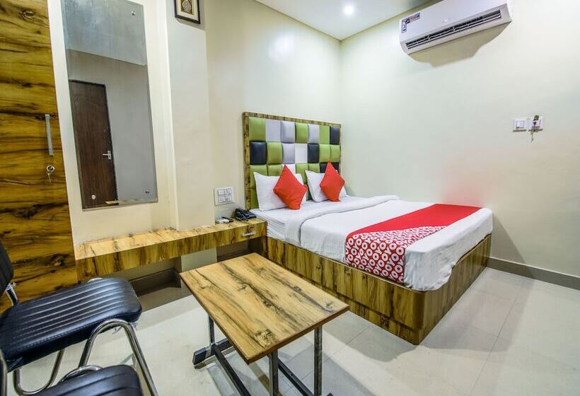 酒店 Jeelan Palace