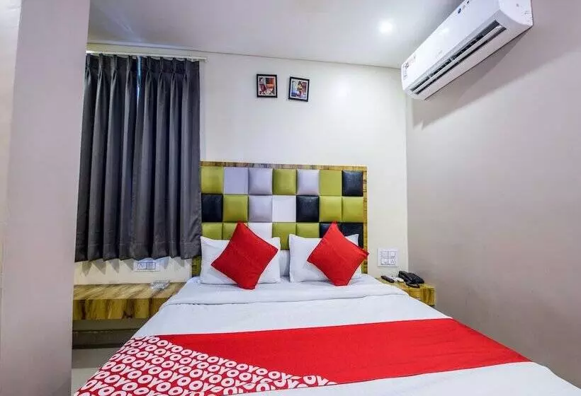 ホテル Jeelan Palace