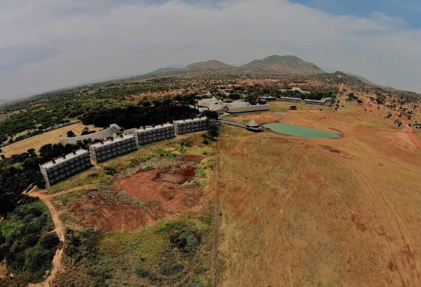 هتل Voi Wildlife Lodge