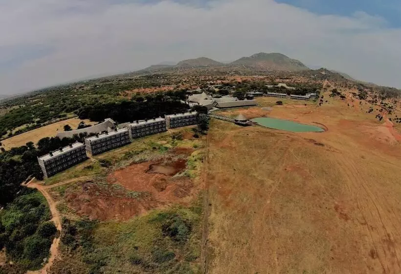 هتل Voi Wildlife Lodge