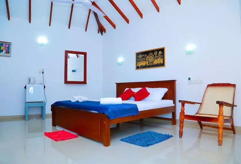 پانسیون Bluewhale Lagoon Resort