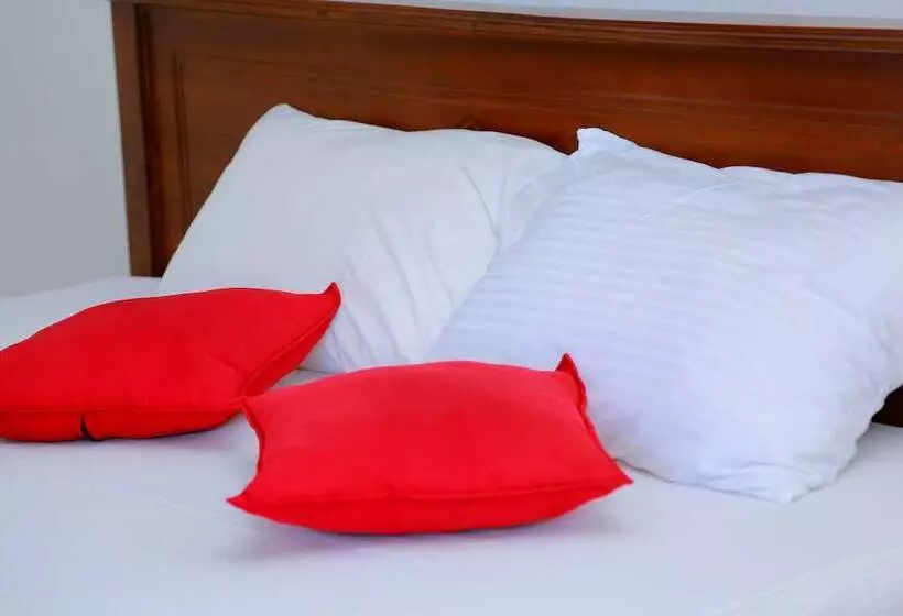 پانسیون Bluewhale Lagoon Resort