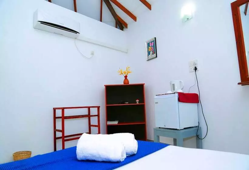 پانسیون Bluewhale Lagoon Resort