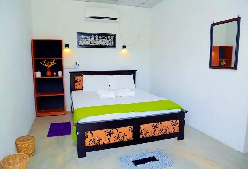 پانسیون Bluewhale Lagoon Resort