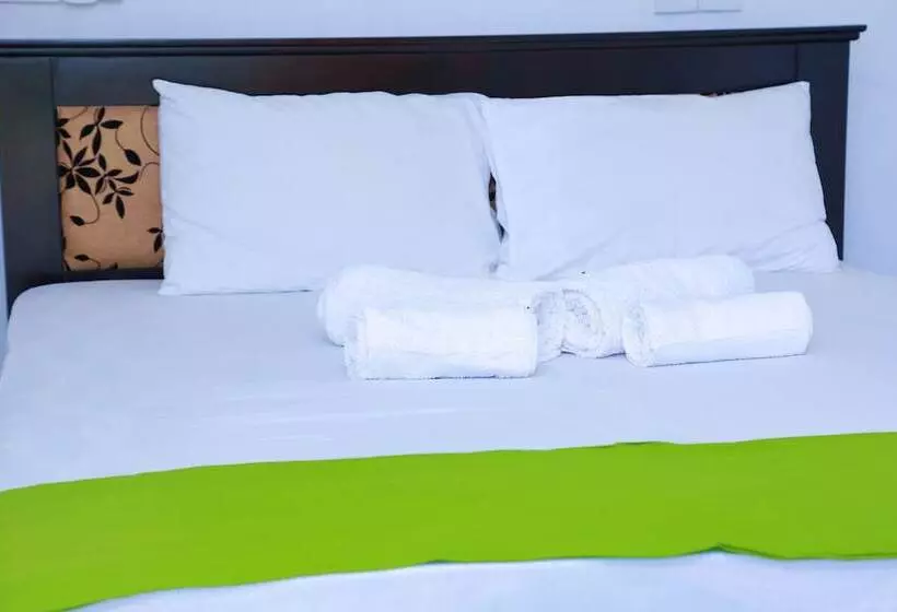 پانسیون Bluewhale Lagoon Resort