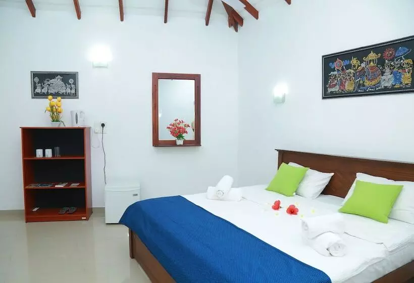 پانسیون Bluewhale Lagoon Resort