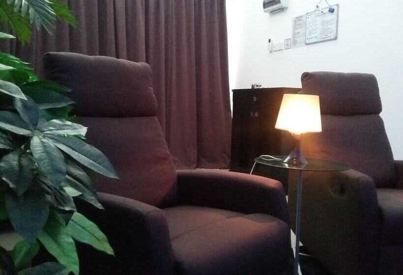 펜션 Hartamas Homestay