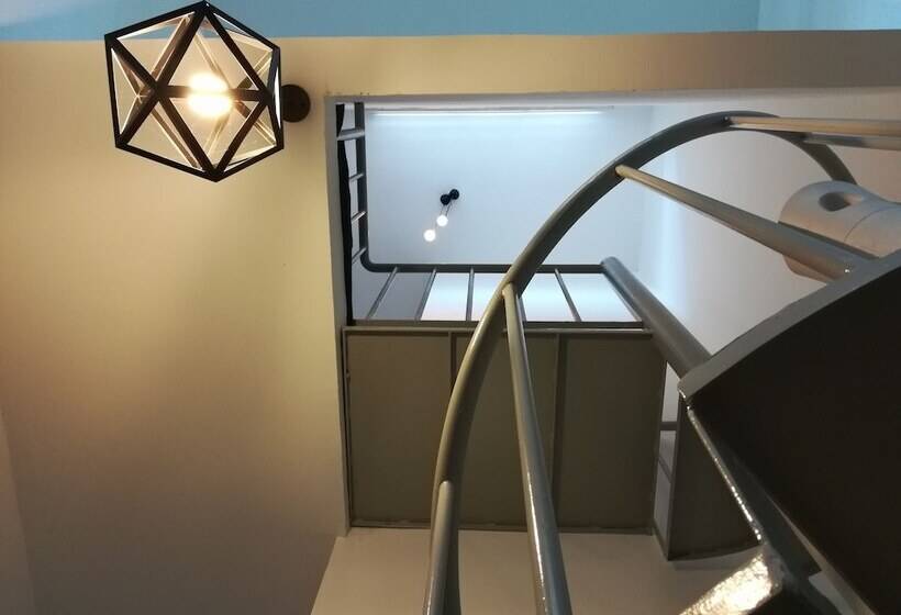 펜션 Hartamas Homestay