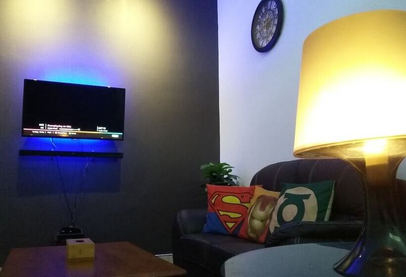 펜션 Hartamas Homestay